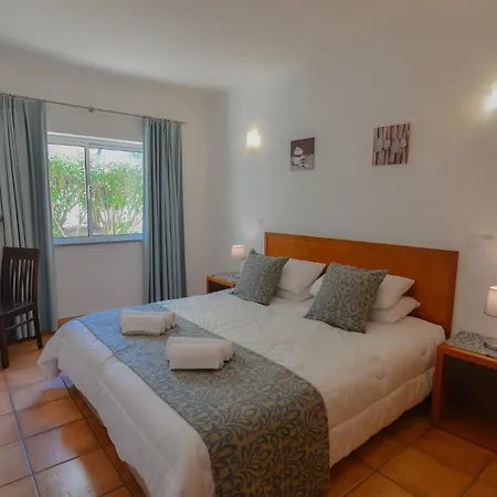 Apartment Mos *